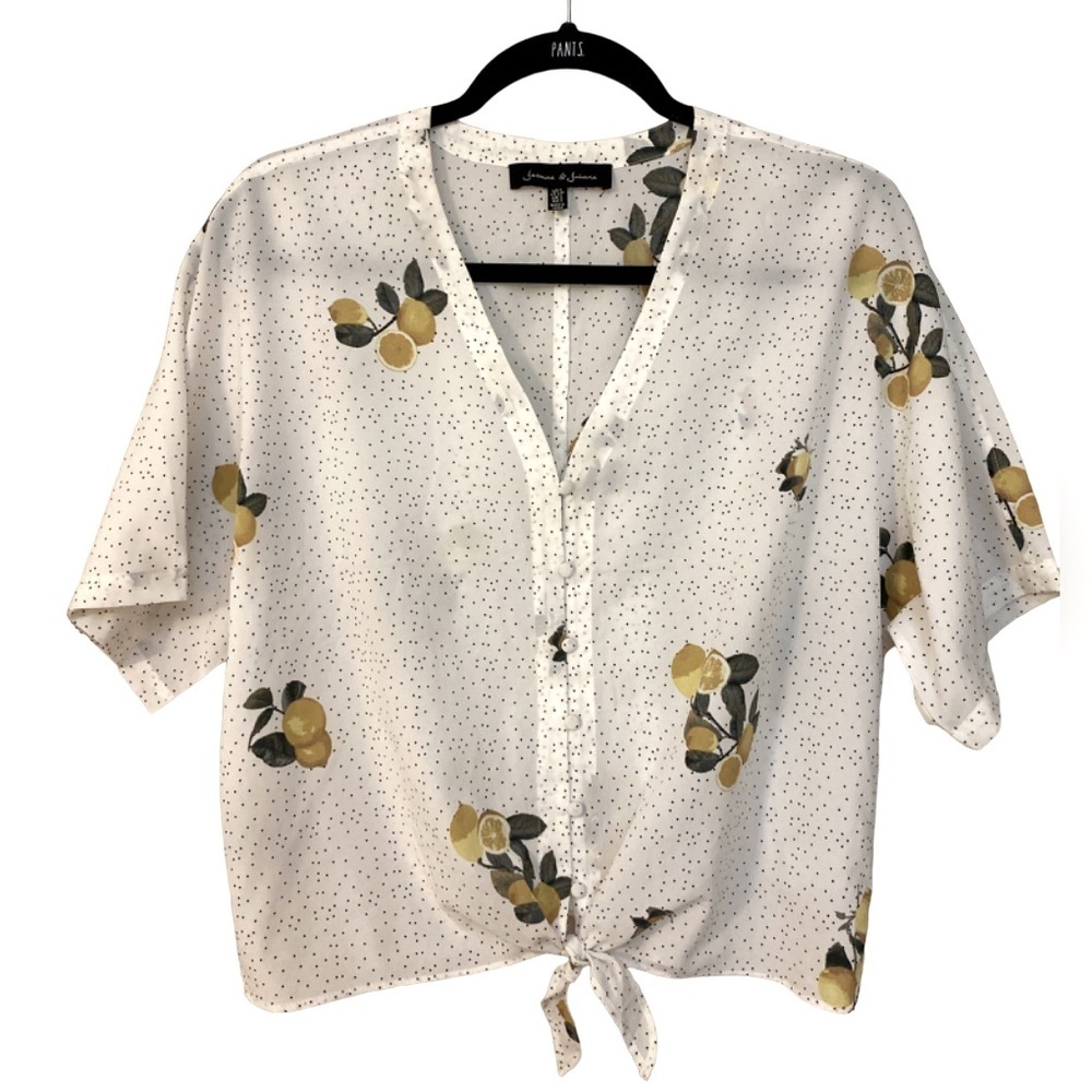 Jasmine & Juliana White Lemon Print Top Button Down Short Sleeve Blouse | Small